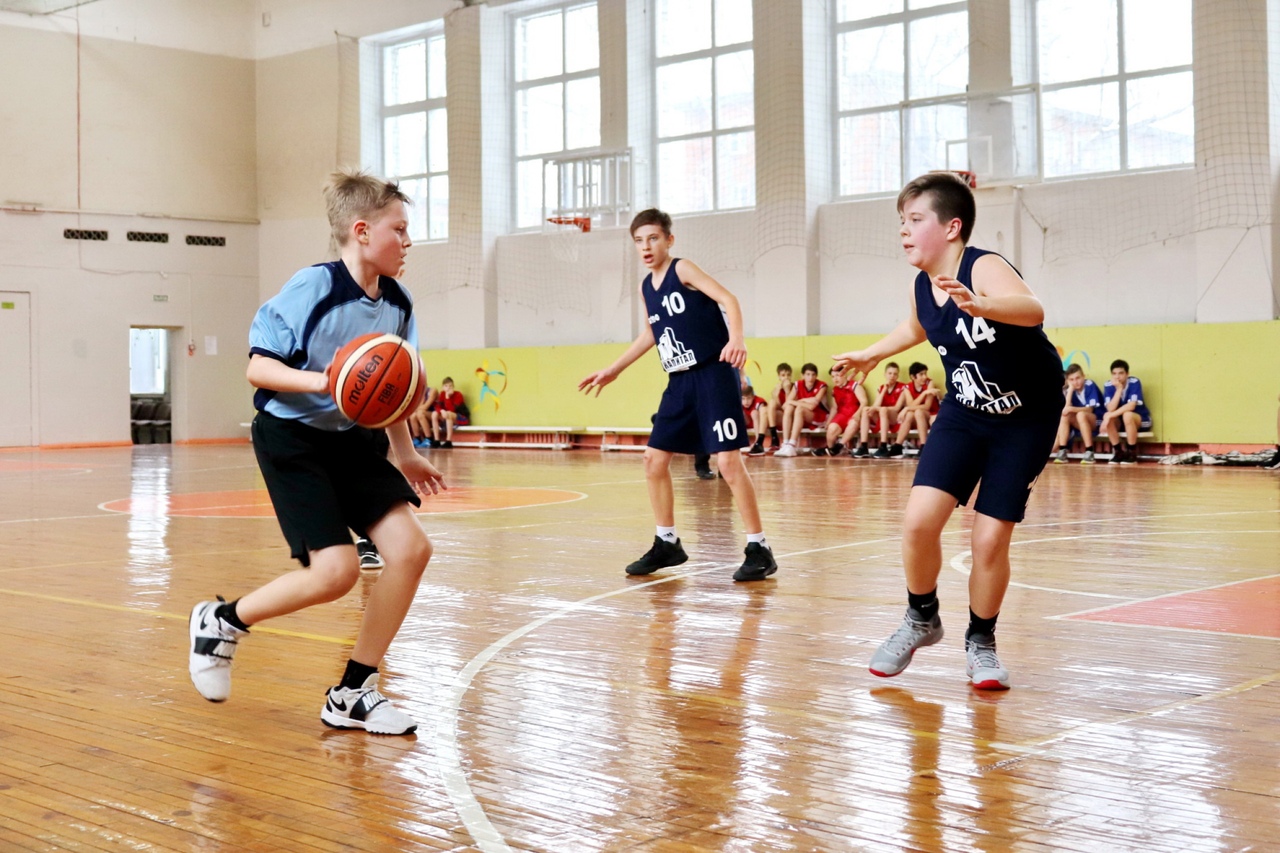 Баскетбол среди школ. Соревнования по баскетболу. Баскетбол среди школьников. Баскетбол в школе. Турнир по баскетболу.